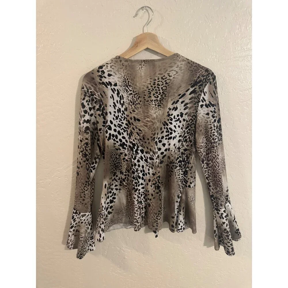 Y Venus V Neck Classy Leopard Animal Print Bell Sleeved Blouse - Picture 9 of 9